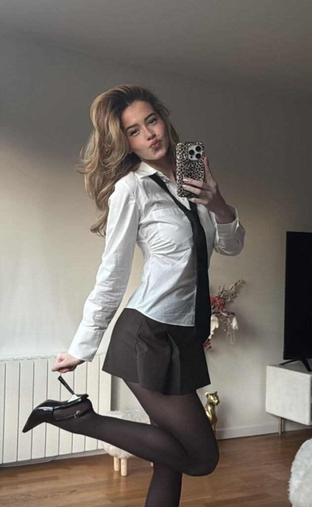 TikTok – Instagram – Lea Elui – Nude