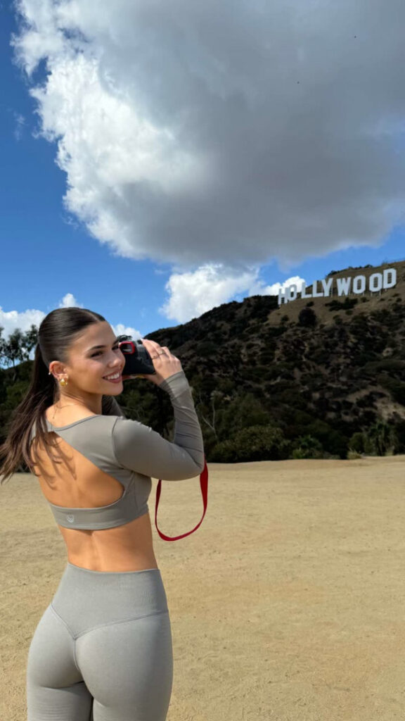 TikTok – Leah Halton – Nude