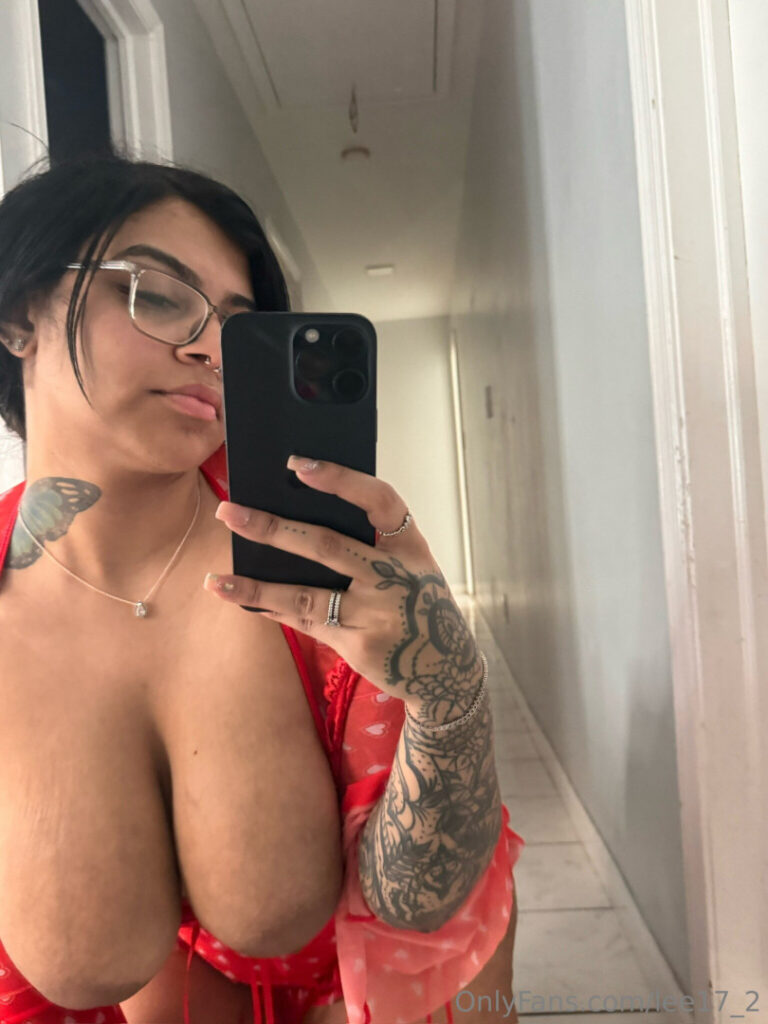 OnlyFans – TikTok – _lee_17_  unamilfy22  gracemarylee – Nude Leaks