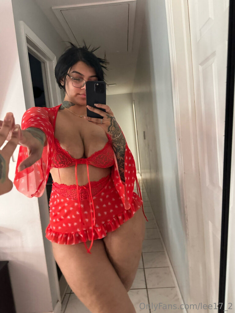 OnlyFans – TikTok – _lee_17_  unamilfy22  gracemarylee – Nude Leaks