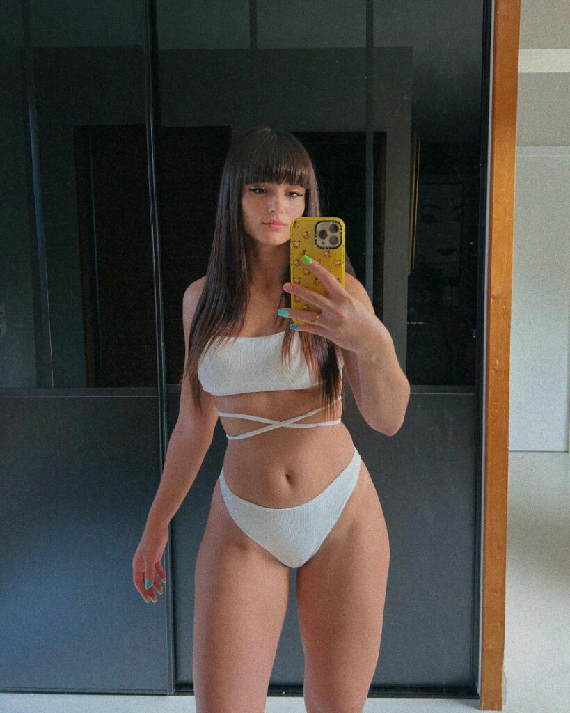 Youtube – TikTok – T H I C C – Lenna Vivas – Nude Leaks