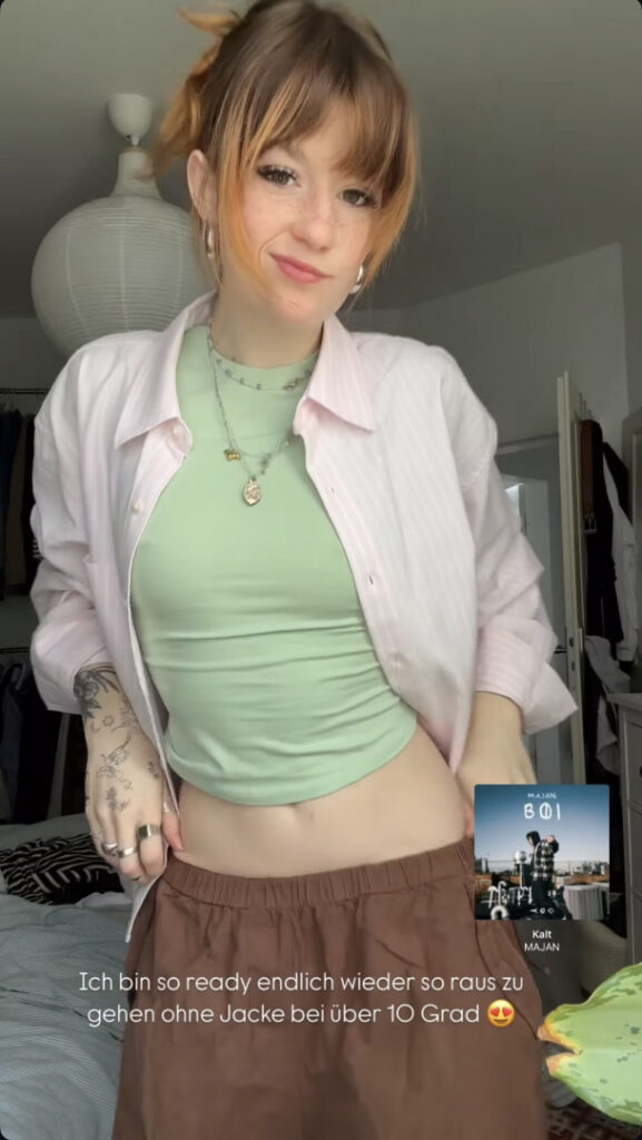 Instagram – Leonie Busse – Nude