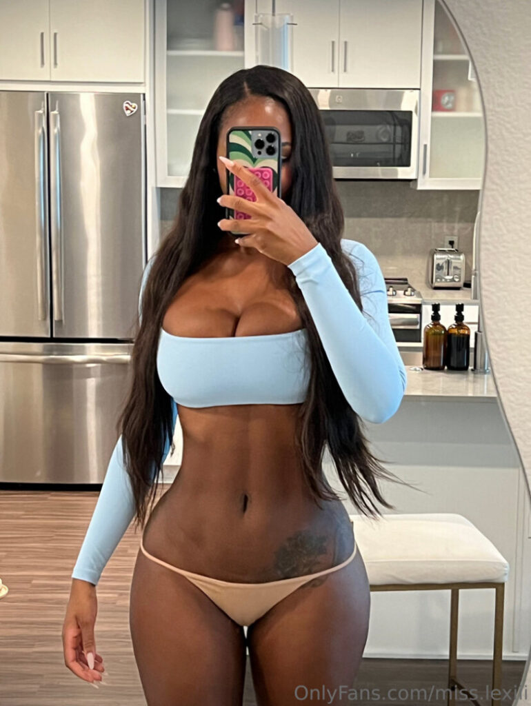 OnlyFans – Ebony – Lexi Hart | Lexxie Marie – Nude