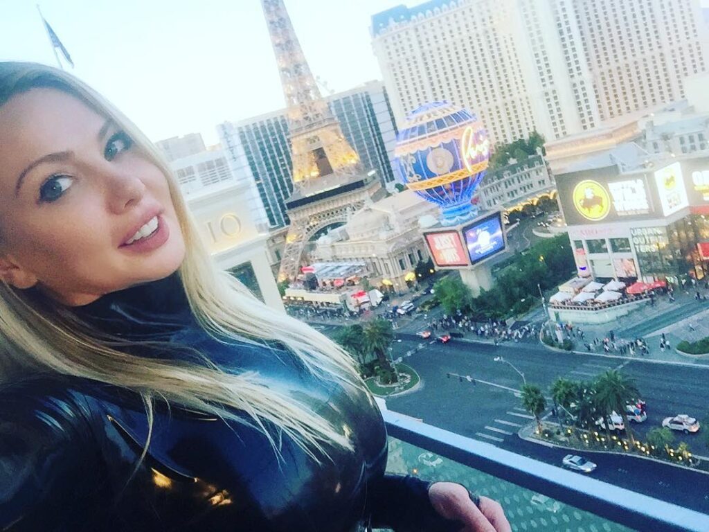 OnlyFans – XXX – T H I C C – Lexi Sindel  / LexiSindel – Nude Leaks