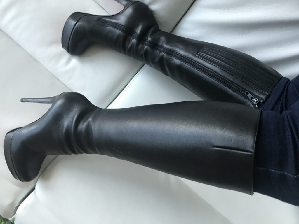 OnlyFans – XXX – T H I C C – Lexi Sindel  / LexiSindel – Nude Leaks