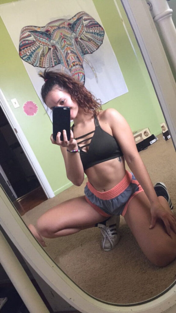 OnlyFans – Petite – Teen – Leyla Ingalls @leylaingallz – Nude Leaks