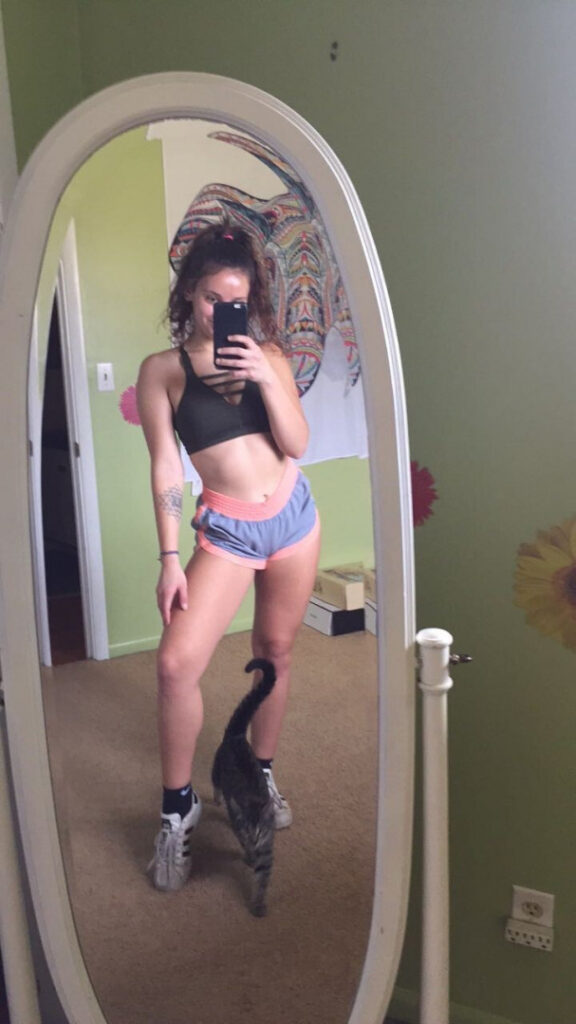 OnlyFans – Petite – Teen – Leyla Ingalls @leylaingallz – Nude Leaks