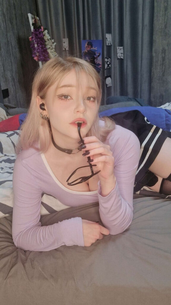 ASMR – Youtube – Linaneyeon – Nude Leaks