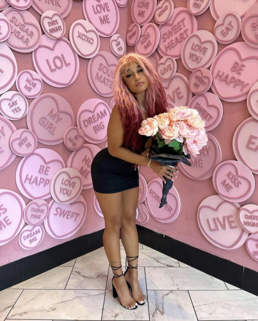 Celeb – TikTok – Instagram – Lyric Swann / curlylyric22 – Nude Leaks