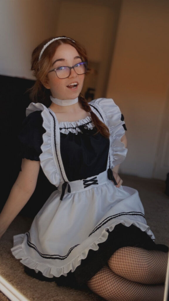 Twitch – TikTok – Teen – Lyssaurora – Nude