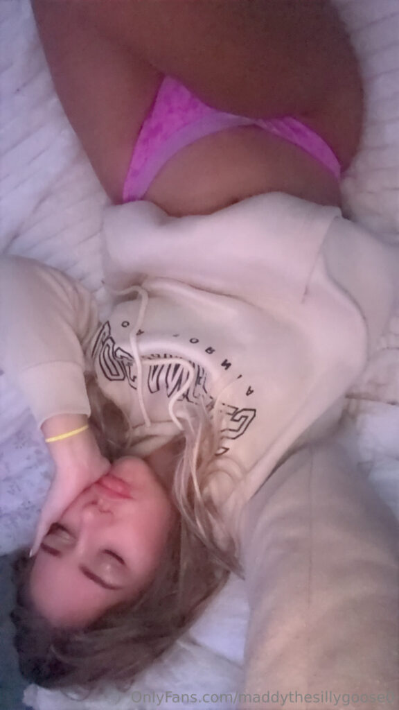 Instagram – Madison Rose – Nude