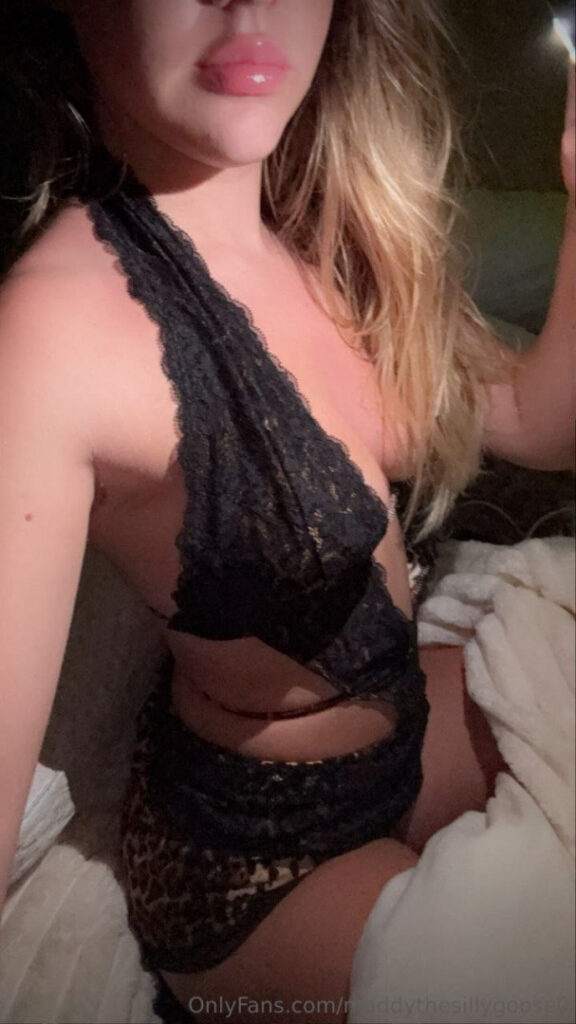 Instagram – Madison Rose – Nude