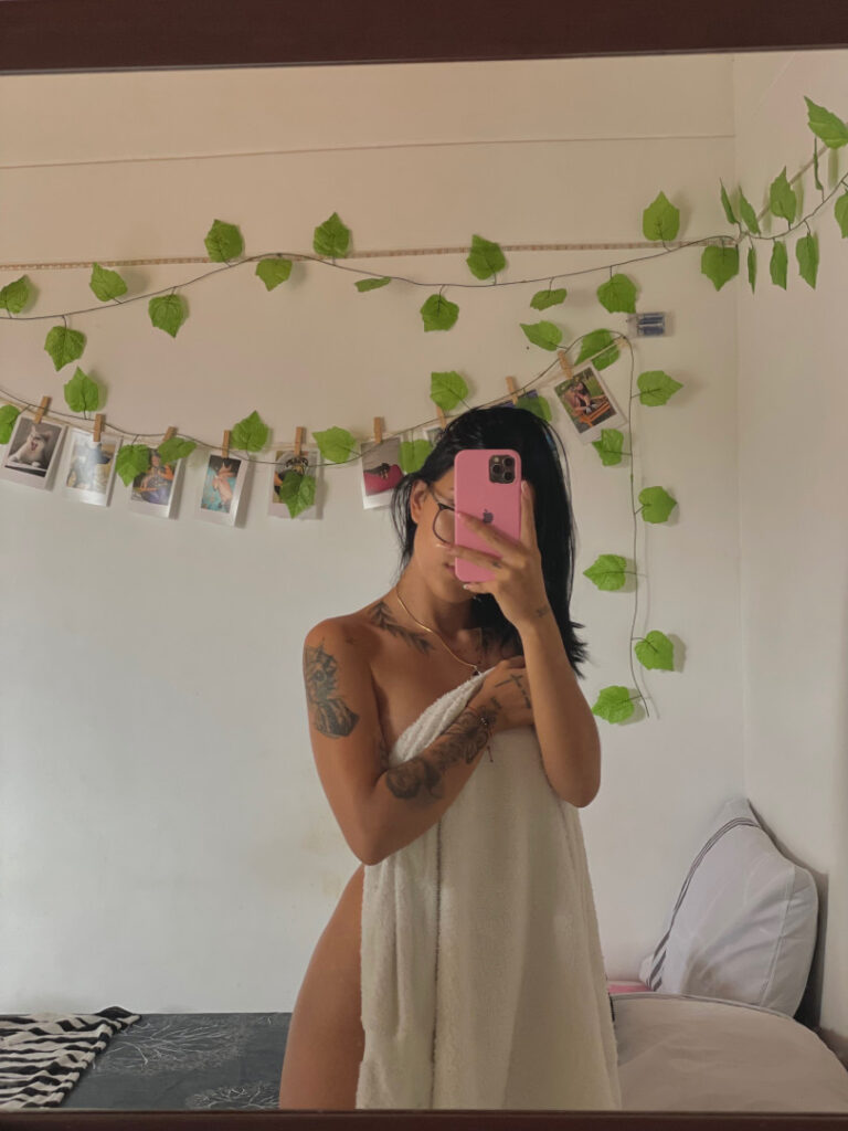 OnlyFans – Latina – Manuela valenzuelaaa – Nude Leaks