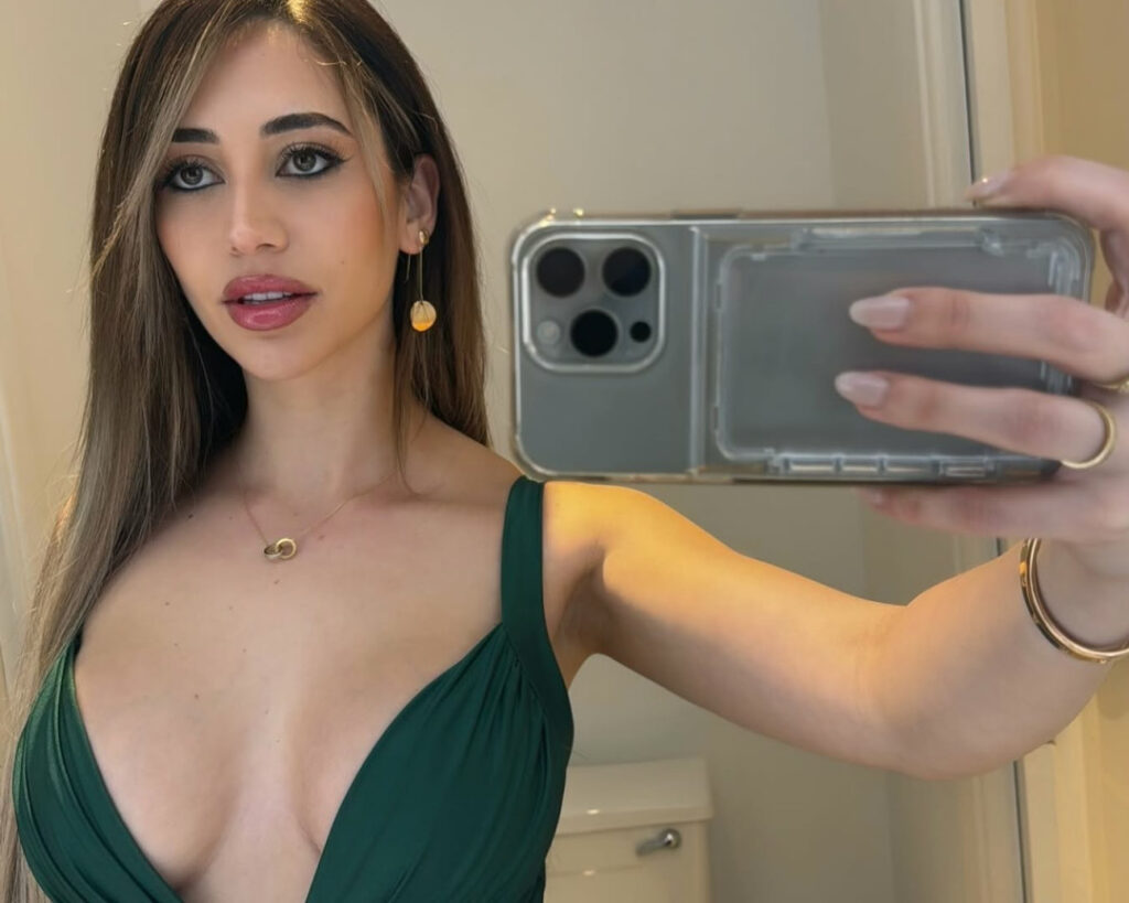 Instagram – Mariam Olivera – Nude