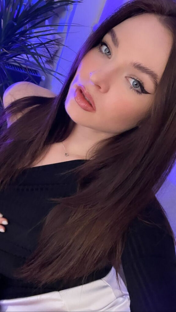 OnlyFans – Cam Girls – Maripsis – Nude Leaks