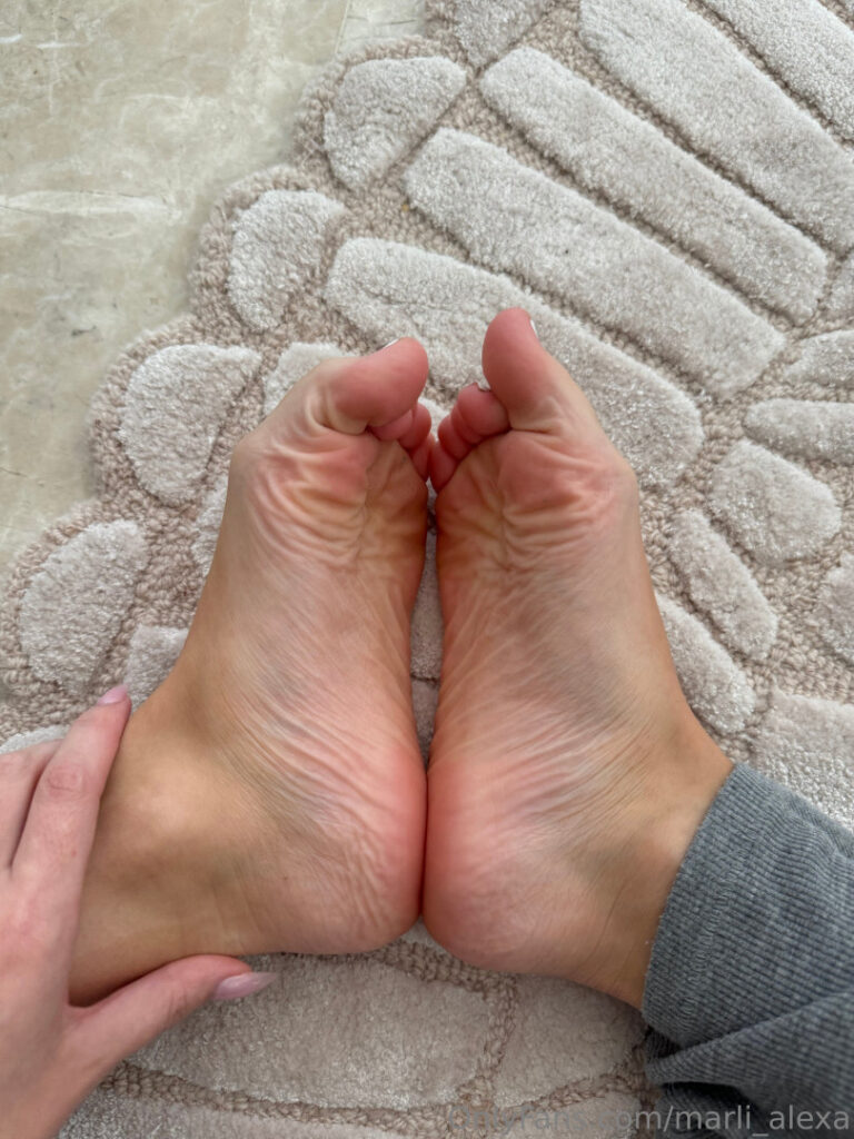 Instagram – Marli Alexa – Nude