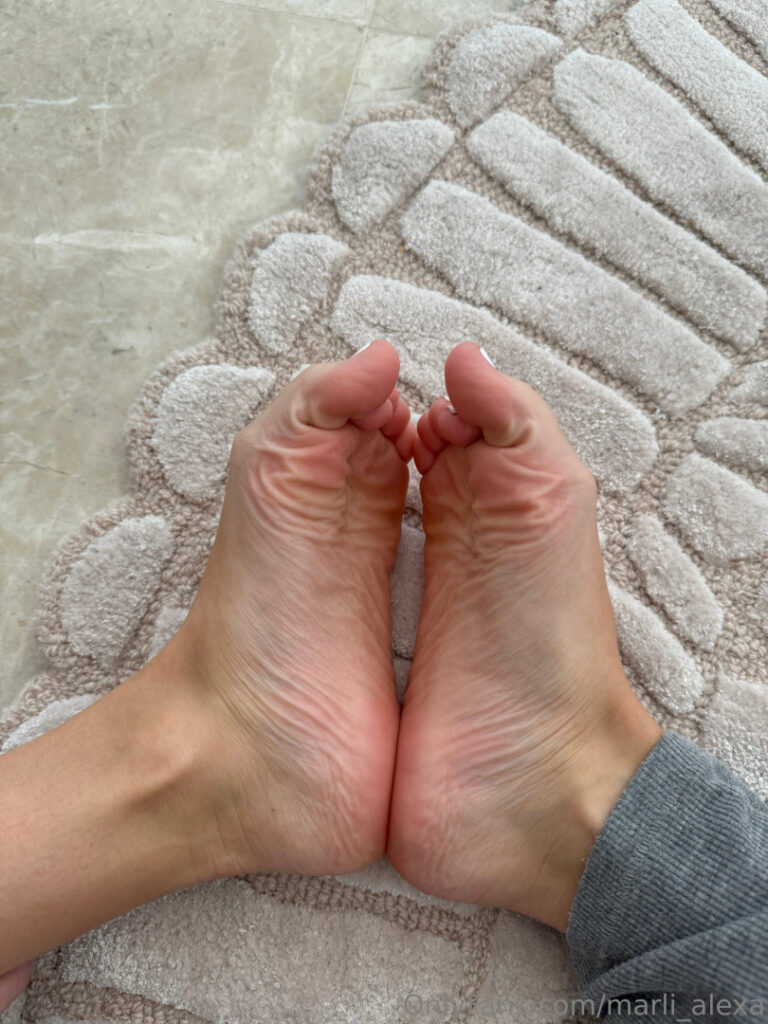 Instagram – Marli Alexa – Nude