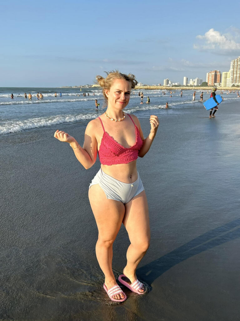 Instagram – Melanie El Baghdadi – Nude