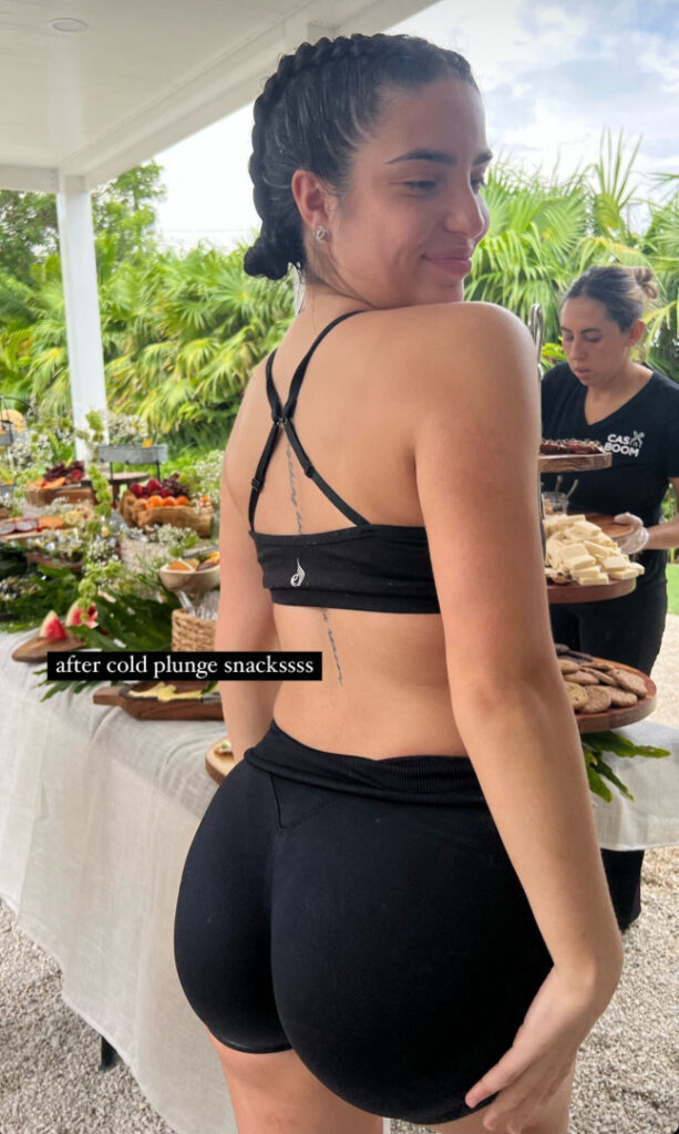 TikTok – Mia Mugs – Nude Leaks