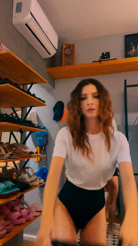 Brazil – Celeb – Michelle Batista (gêmea da Giselle) – Nude Leaks