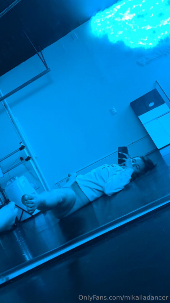OnlyFans – TikTok – mikailadancer – Nude