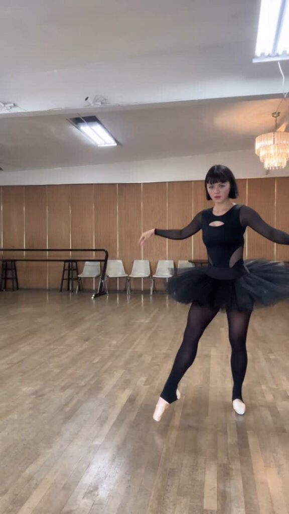 TikTok – Instagram – Asian – Mikaylageier – Nude Leaks