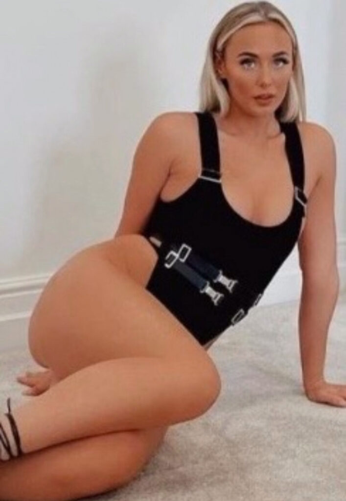 Instagram – Millie Grace Court – Nude Leaks