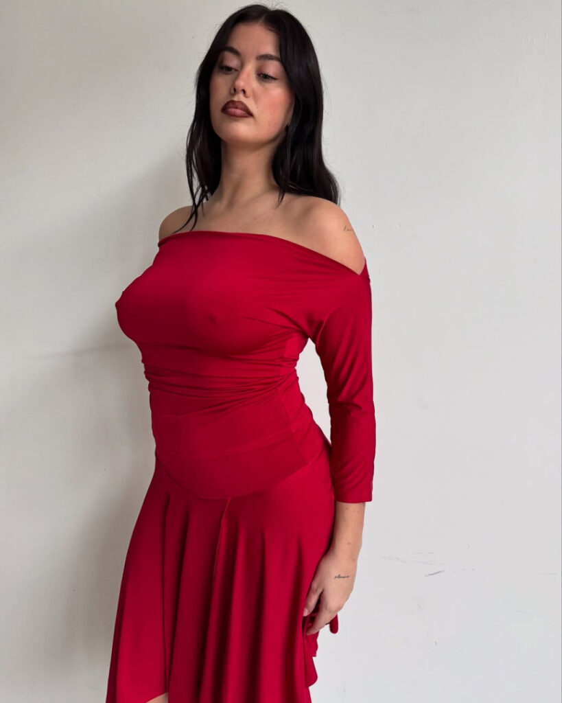 Instagram – Millie Hannah / milliehannahhh – Nude