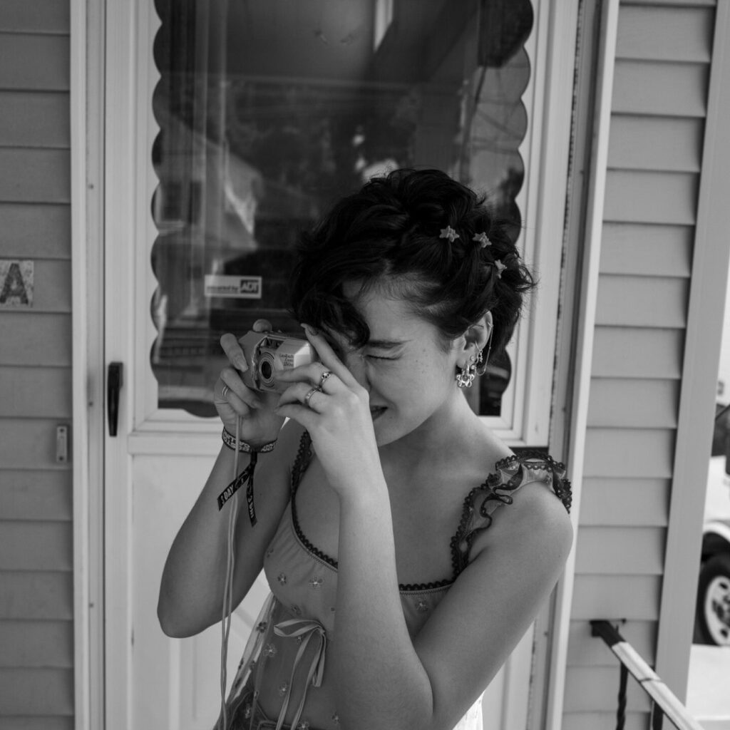 Celeb – Asian – Minnie Mills – Nude