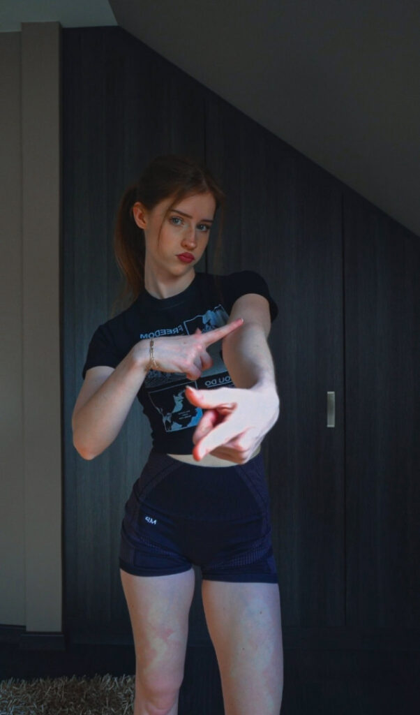 Twitch – Mira.004 – Nude