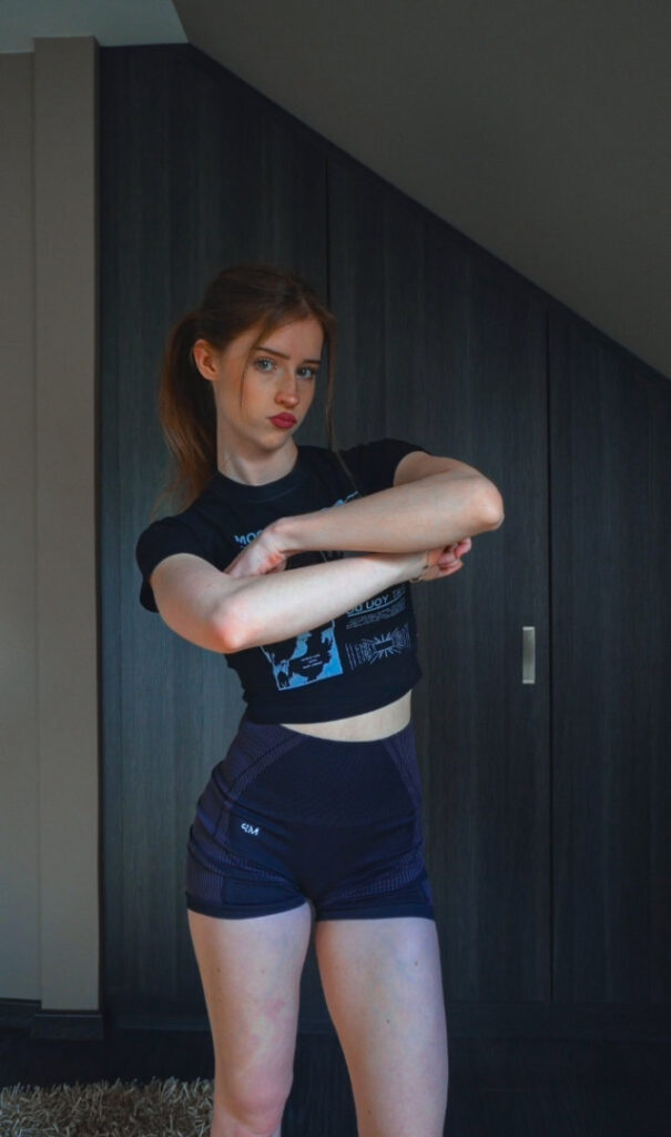 Twitch – Mira.004 – Nude