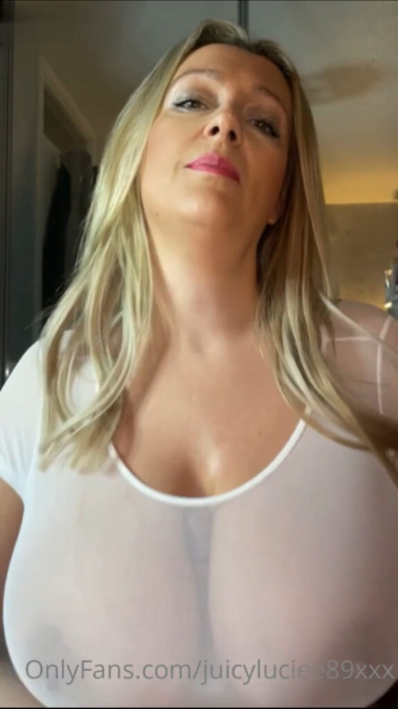 OnlyFans – T H I C C – MILF – Miss Juicy Lucy – Miss Lucy Sky – Nude