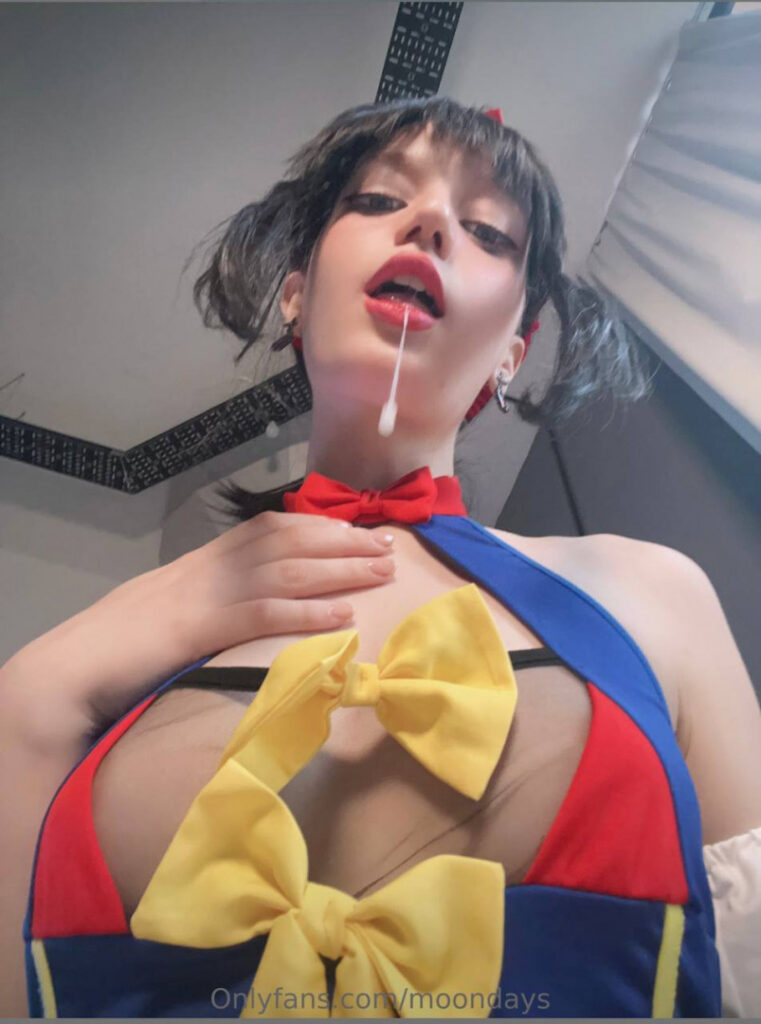 OnlyFans – Cosplay – Moondays – Nude
