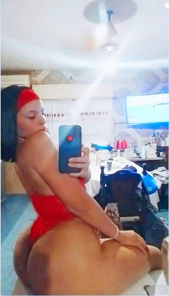 TikTok – Instagram – morenaaa___m22 – Nude Leaks