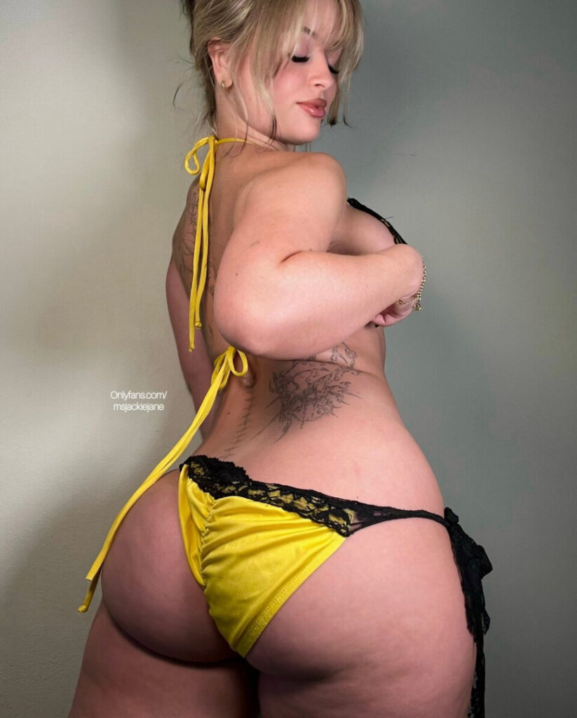 OnlyFans – T H I C C – Msjackiejane  applebottomalexis – Nude Leaks