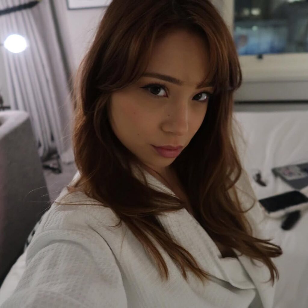 Instagram – Teen – Asian – Nadia Goh – Nude