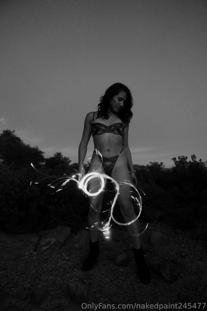 Cam Girls – Petite – Nakedpaint245477 – Nude Leaks