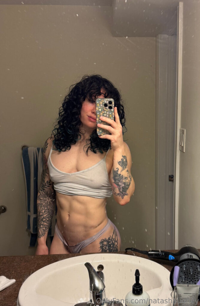 Instagram – T H I C C – Natasha Aughey – Nude