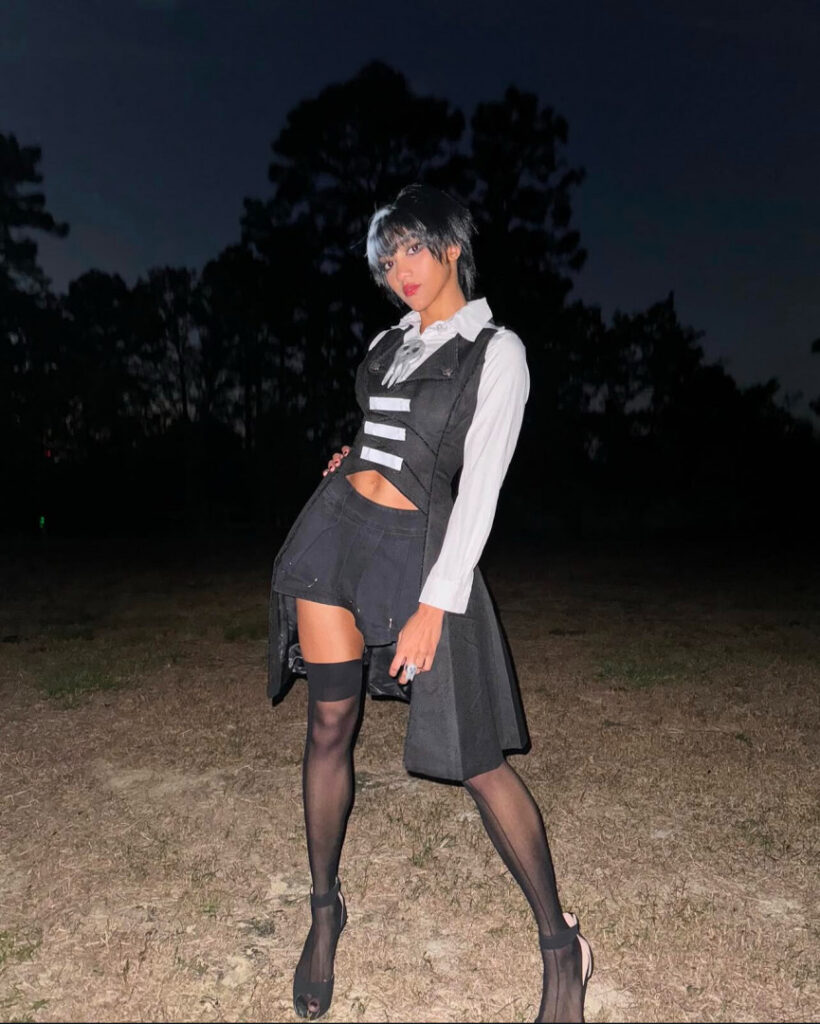 Instagram – numochiii ladokei crystal – Nude