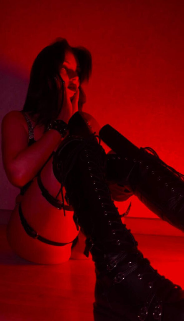 Twitch – Boosty – Nutellows – Nude