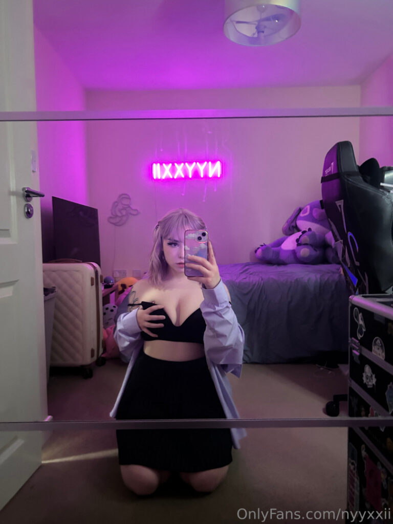 Patreon – Twitch – NYYXXII – Nude