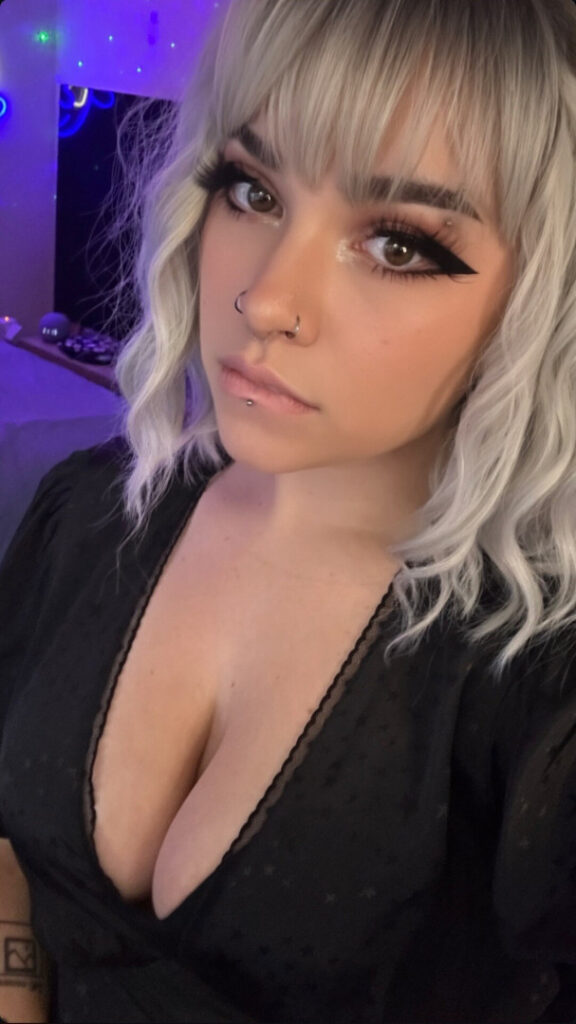 Patreon – Twitch – NYYXXII – Nude