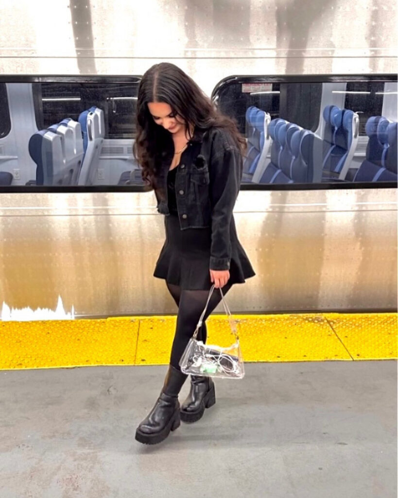 Twitch – Obviously_Queen – Ariana – Nude Leaks