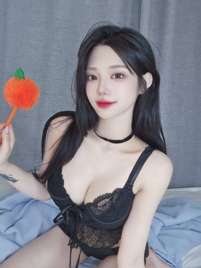 Twitch – TikTok – Asian – Korean – p_tilda / 박틸다 – Nude Leaks