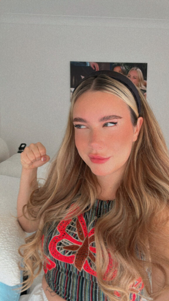 Twitch – PaladinAmber – Nude