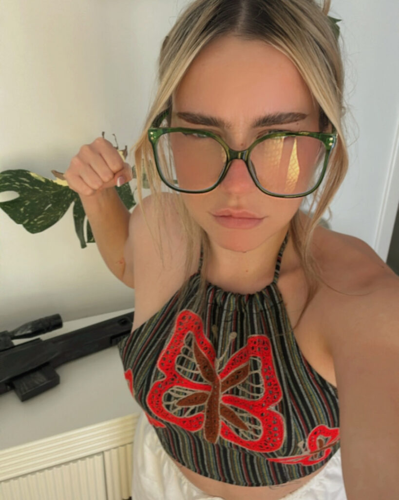 Twitch – PaladinAmber – Nude