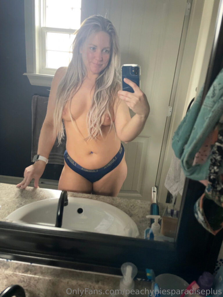 OnlyFans – T H I C C – MILF – peachypiesparadiseplus – Nude Leaks