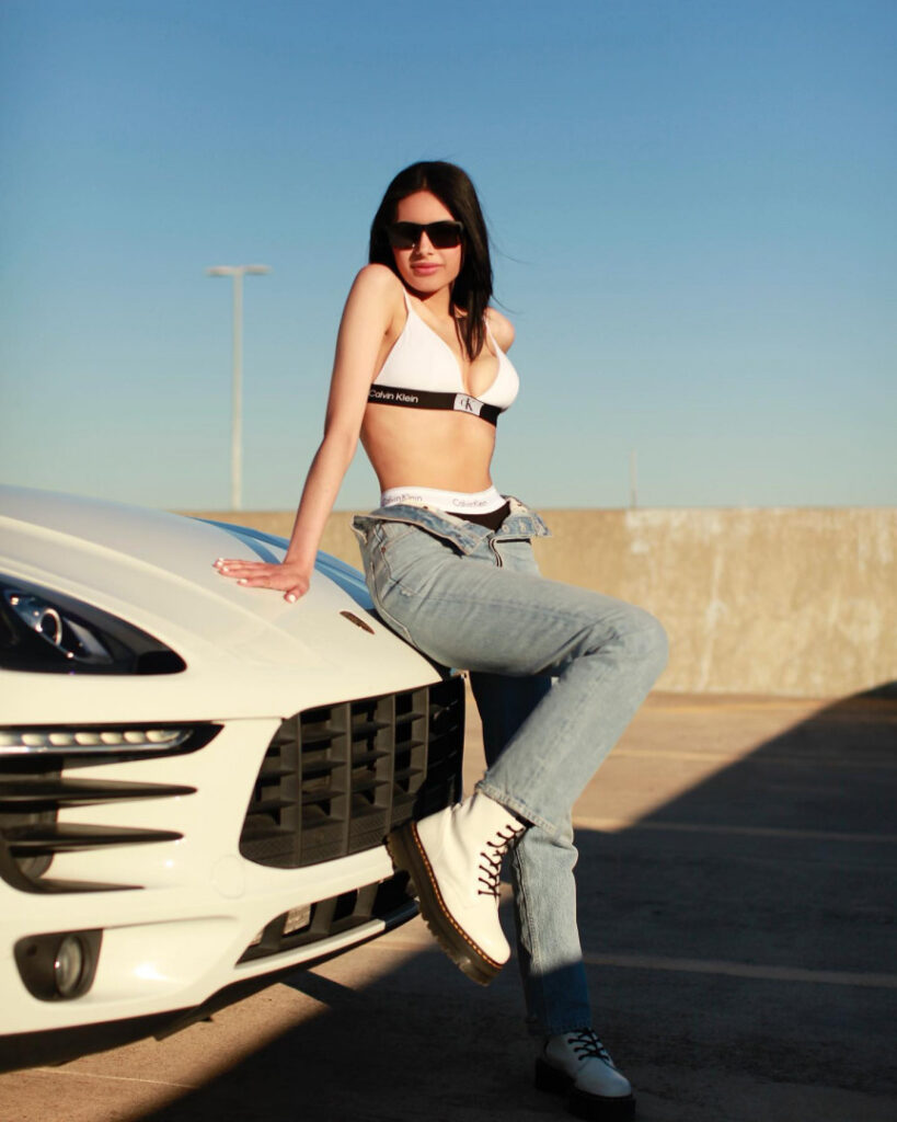 Youtube – playmatetessi – Nude Leaks