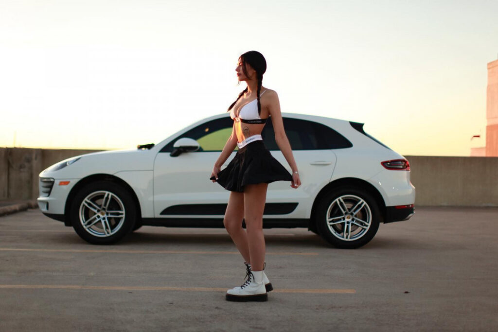 Youtube – playmatetessi – Nude Leaks