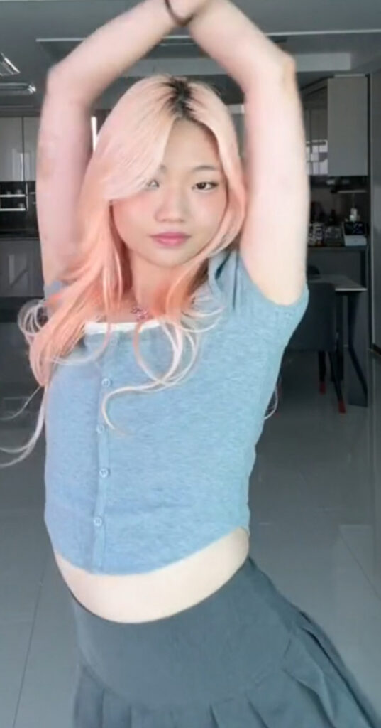 TikTok – Asian – Porojin – Nude